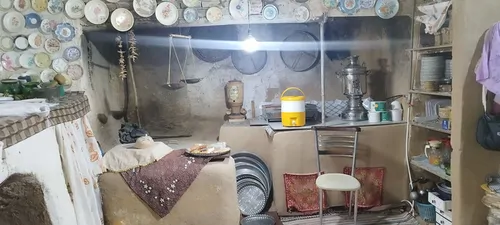 تصویر 11 - اقامتگاه بوم‌گردی گُلک بانو (اتاق بزرگ کدخدا) در  کاشمر