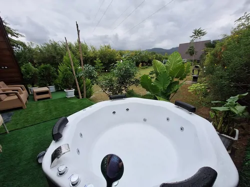 تصویر 37 - کلبه سوئیسی فرشاد با جکوزی در  ماسال