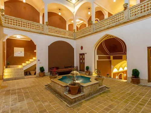 تصویر ۱ - هتل سنتی سرای بابا افضل(اتاق نمک) در  کاشان