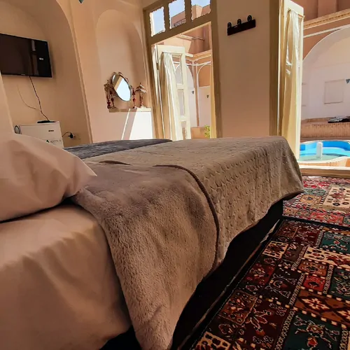 تصویر 5 - اقامتگاه بوم‌گردی سرای سپنج (اتاق شاه نشین) در  یزد