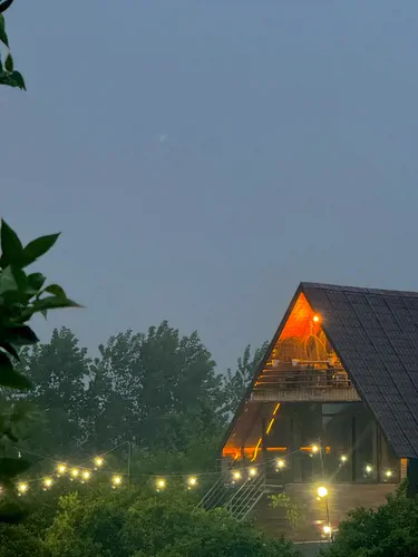 تصویر 8 - کلبه سوییسی انار در  بابل کنار