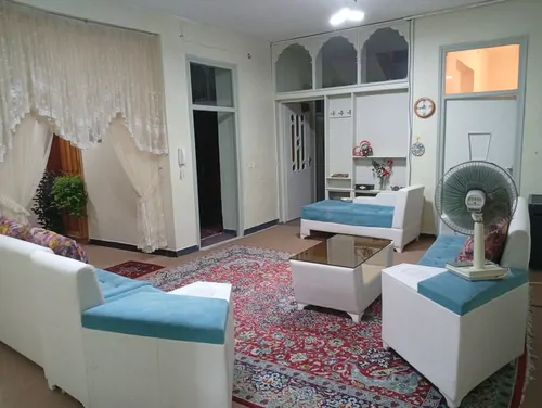 تصویر 2 - خانه معمولی در باغ بهادران