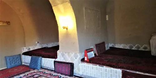 تصویر 2 - اقامتگاه بوم‌گردی نخل و نرگس (اتاق گروهی) در طبس