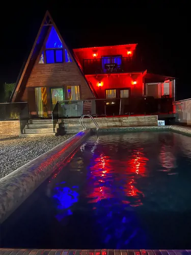 تصویر 2 - کلبه کلبه چوبی ابگرم بهنام در محمودآباد