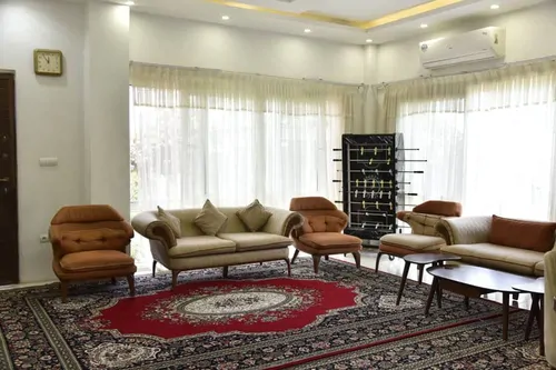 تصویر ۱ - ویلا محمد مهدی (۲۰) با فوتبال دستی در  نوشهر