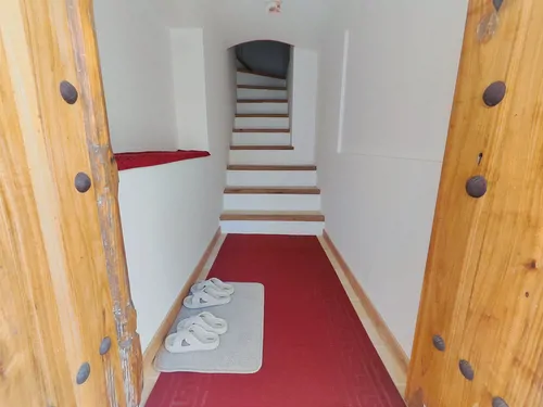 تصویر 7 - اقامتگاه بوم‌گردی عمارت تاریخی دلگشا (گوشواره یاقوت) در  اصفهان