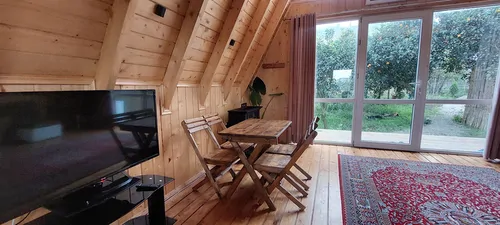 تصویر 19 - کلبه سوئیسی اهورا در  رودسر