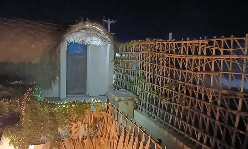 تصویر 21 - اقامتگاه بومگردی کاژه (واحد دریم کچر) در هنگام