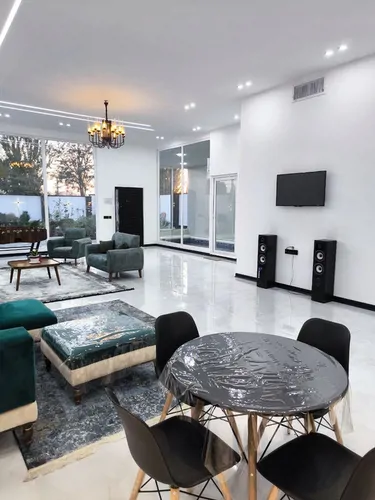 تصویر 6 - ویلا استخردار آبگرم نیکان با فوتبال دستی در چهارباغ