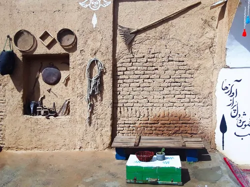 تصویر 13 - اقامتگاه بوم‌گردی خانه مادری(اتاق نارگون) در  نجف آباد
