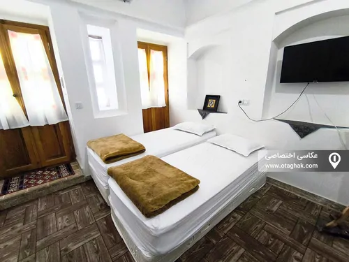 تصویر 9 - اقامتگاه بوم‌گردی خانه باغ تاریخی کیمیا (اتاق 3) در  کاشان