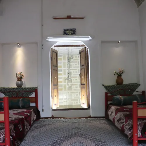 تصویر ۱ - اقامتگاه بوم‌گردی عمارت دلگشا (سنتی شاه نشین) در  ماهان