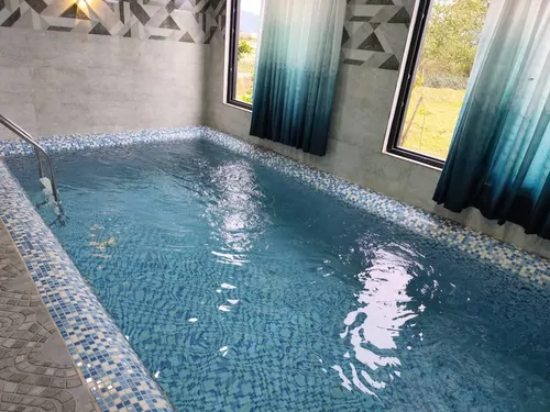 تصویر 2 - کلبه سوئیسی استخردار آبگرم ماهلین در  ماسال