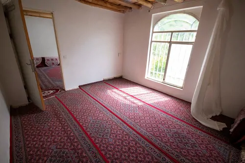 تصویر 4 - اقامتگاه بوم‌گردی اقامتگاه دو خوابه ارغوان در دل باغات روستای زیبایی داریان  در پاوه