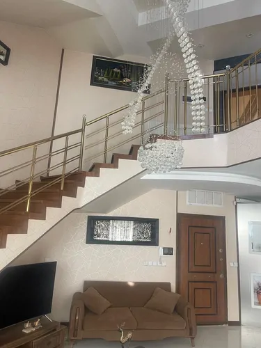 تصویر 2 - خانه لاکچری دوبلکس شهری با محیطی آرام  در بهارستان