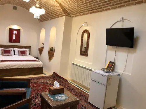 تصویر 7 - هتل سنتی  نبوی (عقیق) در  قزوین