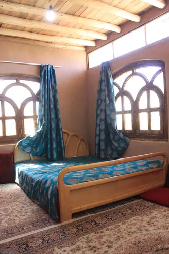 تصویر 5 - اقامتگاه بوم‌گردی رواق منظر در  نطنز