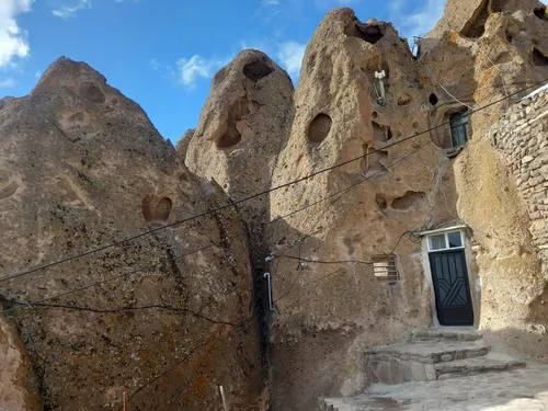تصویر 13 - خانه صخره‌ای نایب  در  اسکو