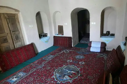تصویر 3 - اقامتگاه بوم‌گردی آنادِه{اتاق 30 متری} در الموت