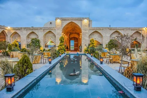 تصویر 2 - اقامتگاه بومگردی شاه عباسی دودهک (اتاق شاهنشین ۱) با صبحانه رایگان در دلیجان