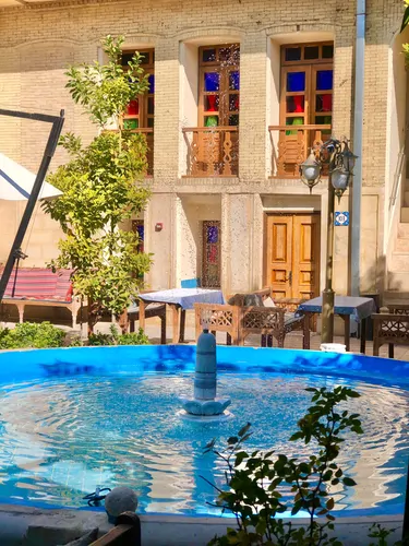 تصویر 5 - اقامتگاه بوم‌گردی پنج دری (101) با صبحانه رایگان در  شیراز