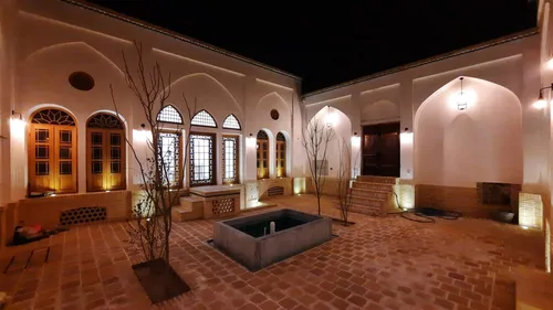 تصویر 2 - ویلا سنتی کیهان در کاشان