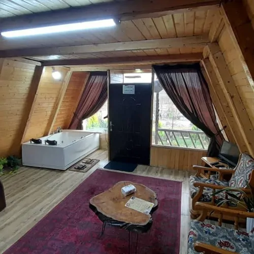 تصویر 4 - کلبه سوئیسی سالار با جکوزی در  سوادکوه