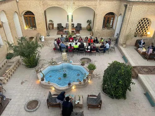 تصویر 5 - هتل سنتی خانه ی ما (اتاق گنجه) در  کرمان