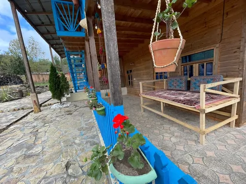 تصویر 2 - اقامتگاه بوم‌گردی الماس سبز (واحد3) در قلعه‌رودخان 