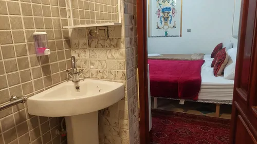 تصویر 10 - هتل سنتی اقامتگاه سنتی ملک تاج(واحد سه دری) در  شیراز