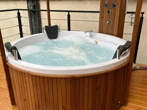 تصویر 59 - کلبه سوئیسی جکوزی دار جنگلی خانه ی امید در  ماسال