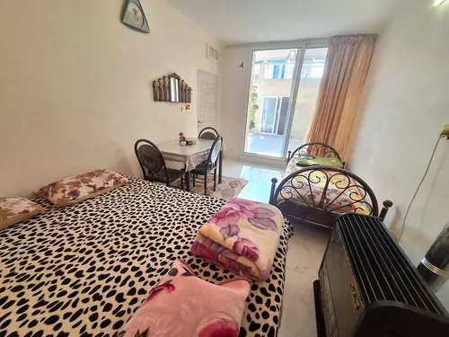 تصویر 5 - ویلا مبله سپهسالار در اصفهان