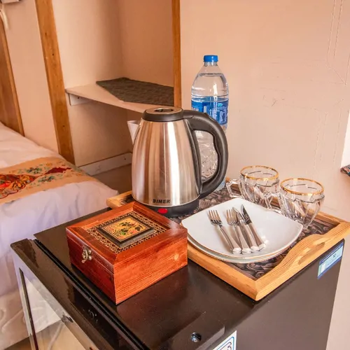 تصویر 2 - هتل سنتی صبا (واحد چکامه ) در  کاشان