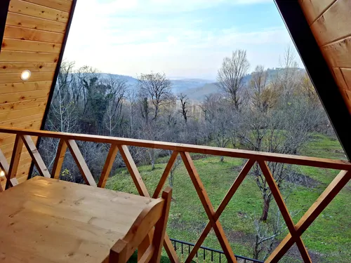 تصویر 9 - کلبه سوئیسی اِسبو در  بابل کنار