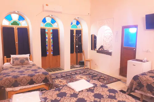 تصویر 4 - هتل سنتی خادمی (اتاق 4 تخته) در کاشان