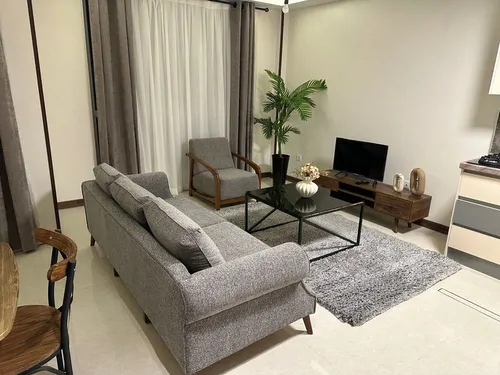 مبله نوران (۴) در خیابان ولیعصر