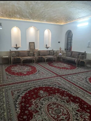 تصویر 2 - هتل سنتی خانه باغ امیران در کاشان