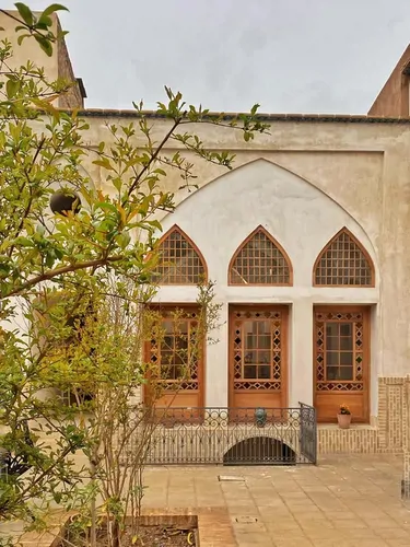 تصویر 10 - هتل سنتی سرای نفیس (اتاق لاجورد) با صبحانه رایگان  در  کاشان