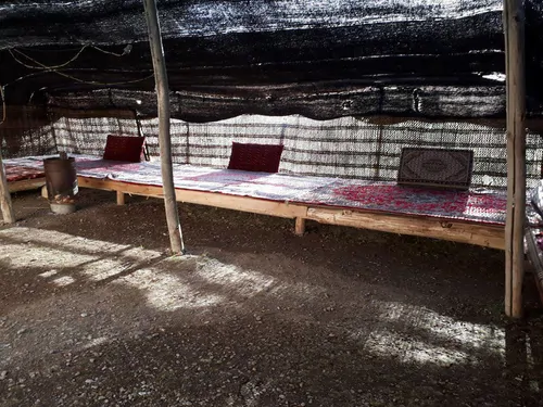تصویر 3 - اقامتگاه بوم‌گردی ماهی بازان (اتاق تیارا) در  خرم آباد