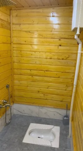 تصویر 20 - کلبه سوئیسی عادل با جکوزی کنار رودخانه در  بابل کنار