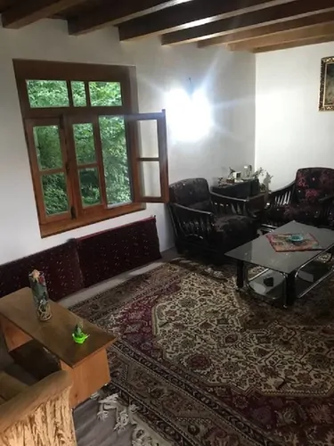 تصویر 5 - اقامتگاه بوم‌گردی منزل اربابي در  ساری