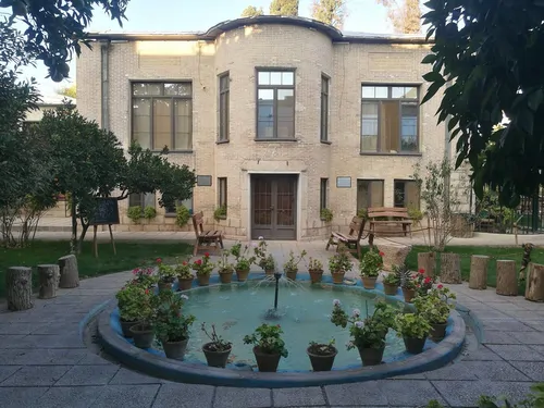تصویر 7 - اقامتگاه بوم‌گردی خانه باغ ایرانی (اتاق سهراب سپهری) در  شیراز
