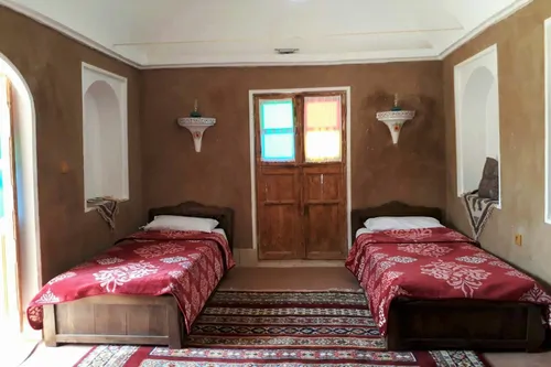 تصویر 2 - اقامتگاه بوم‌گردی انار (چهارتخته سرویس مشترک) در عقدا