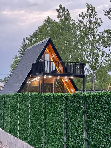 تصویر 3 - کلبه کلبه سویسی میرزا ویو جنگل و فاصله ۱۰۰ متری رودخانه سپیدرود در سنگر