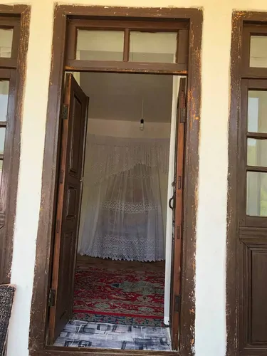 تصویر 2 - هتل سنتی خانه چوبی درفک دعوت کننده شما دوستان عزیز میباشد  در رشت