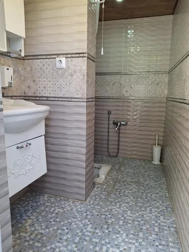 تصویر 21 - کلبه چوبی روشنا در  بابل