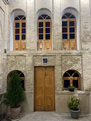 تصویر 3 - اقامتگاه بوم‌گردی همای (اتاق آفتاب) با صبحانه رایگان در  شیراز
