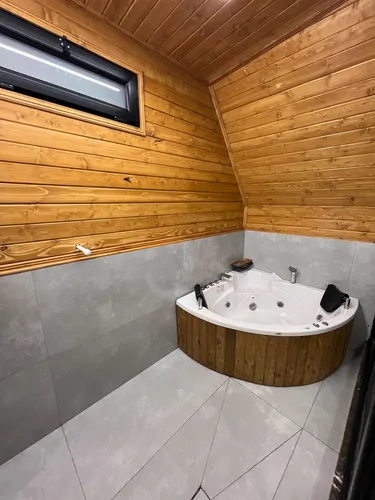 تصویر 23 - کلبه هور با جکوزی  در  محمودآباد