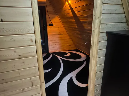 تصویر 10 - کلبه سوییسی لنا در  انزلی