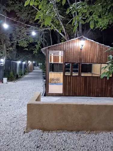 تصویر 5 - کلبه باغ گردشگری اقامتی زاگرس در  سامان